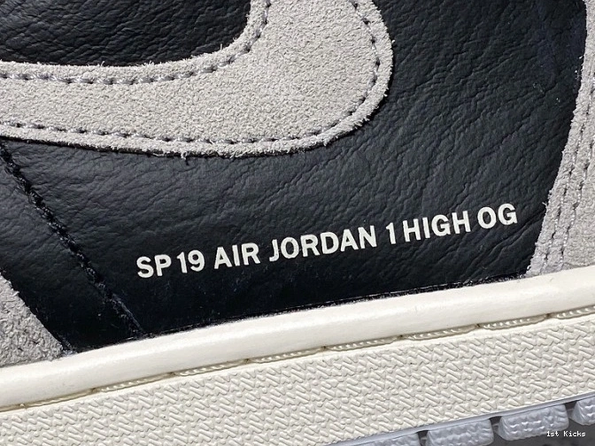 1st Kicks Shoes High Neutral 555088-018 1 Grey OG Air Jordan Retro 0726